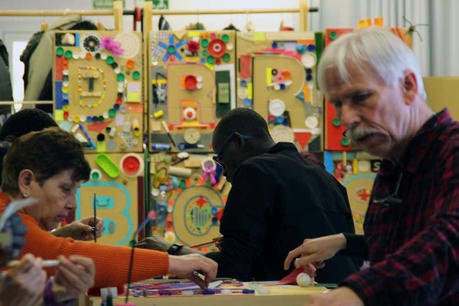 Cómo lograr la cocreación artística intergeneracional