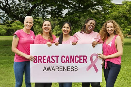 Cómo Mejorar la Salud y el Bienestar de las Mujeres Mayores: Guía Práctica para una Vida Activa y Plena